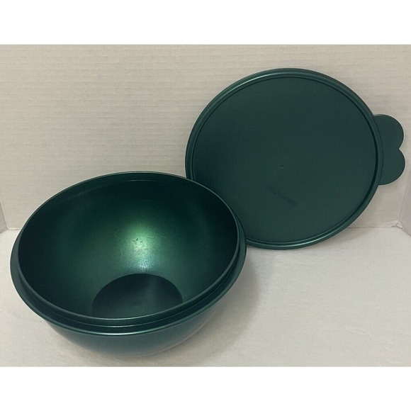 Tupperware 2 Liter Metallic Green Bowl - Vintage Tupperware Bowl - Picture 5 of 8